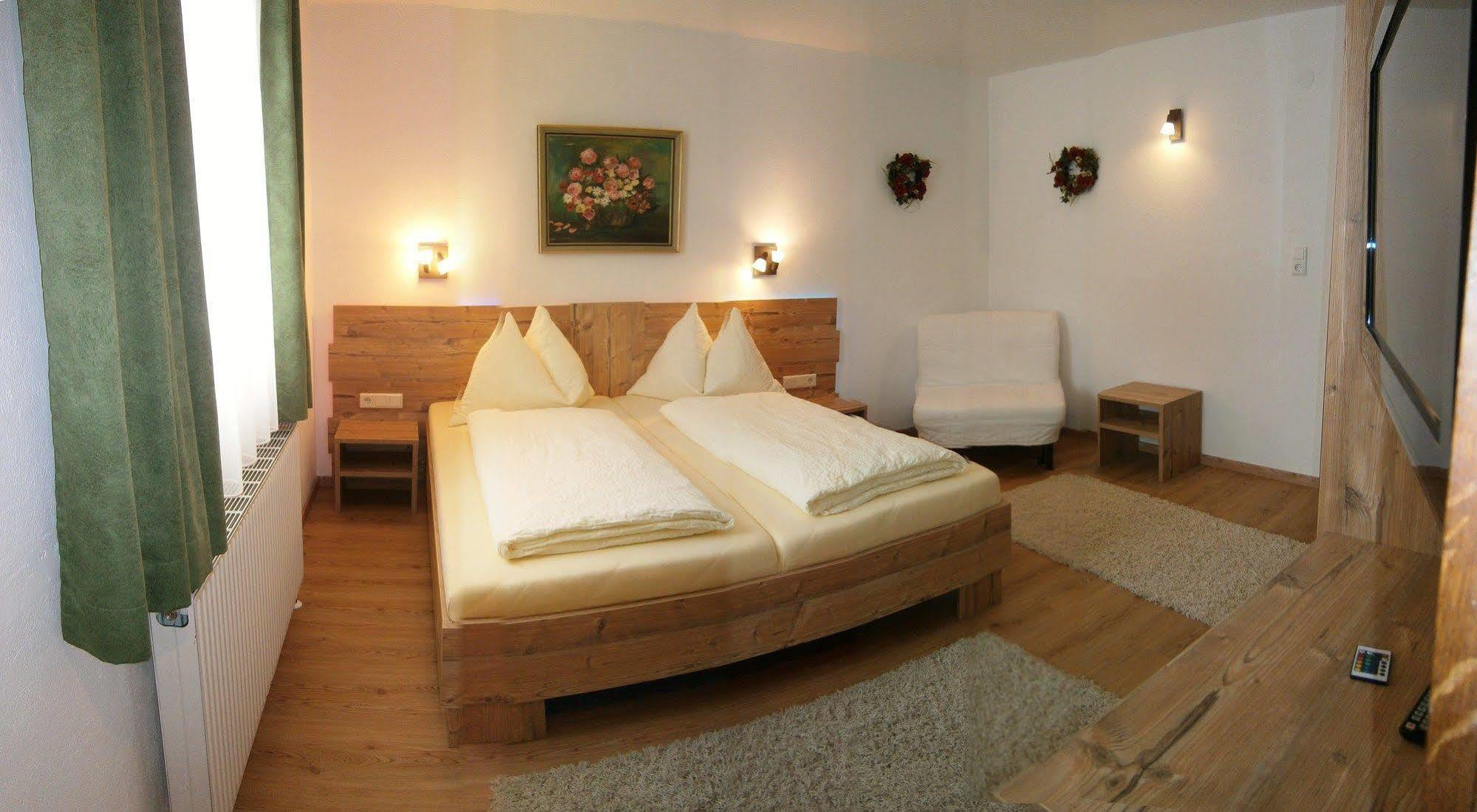 Nattererboden Hotel Natters Bagian luar foto